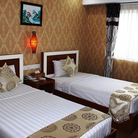Hotel Kan Kaw Yangon Esterno foto