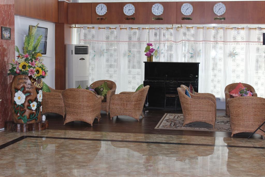 Hotel Kan Kaw Yangon Esterno foto