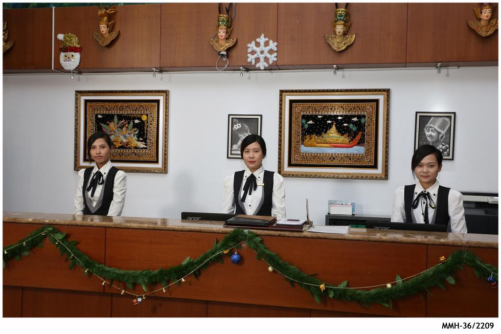 Hotel Kan Kaw Yangon Esterno foto
