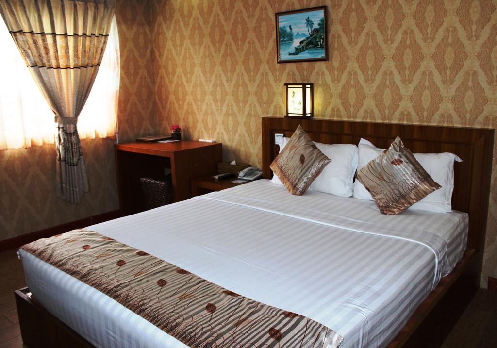 Hotel Kan Kaw Yangon Esterno foto