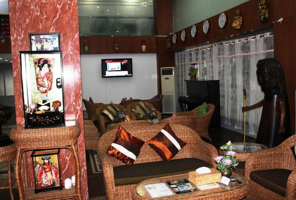 Hotel Kan Kaw Yangon Esterno foto
