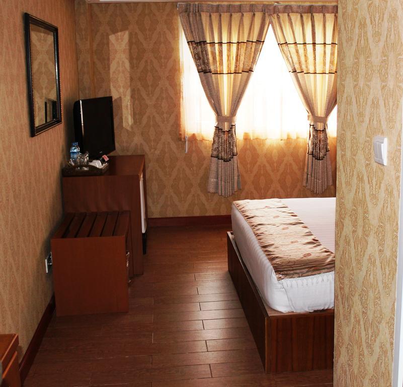 Hotel Kan Kaw Yangon Esterno foto