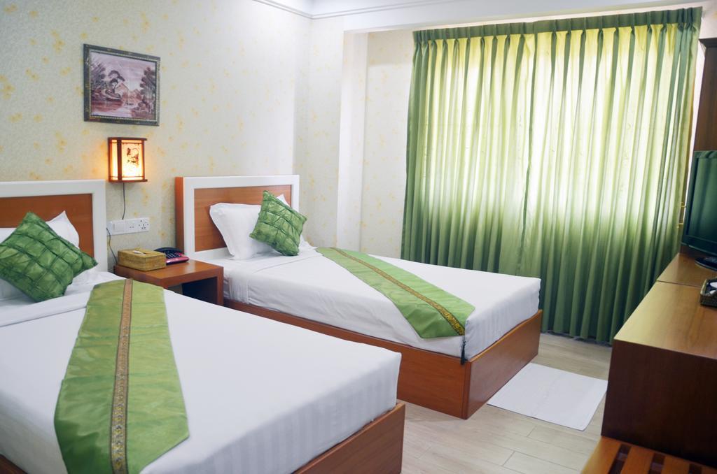 Hotel Kan Kaw Yangon Esterno foto