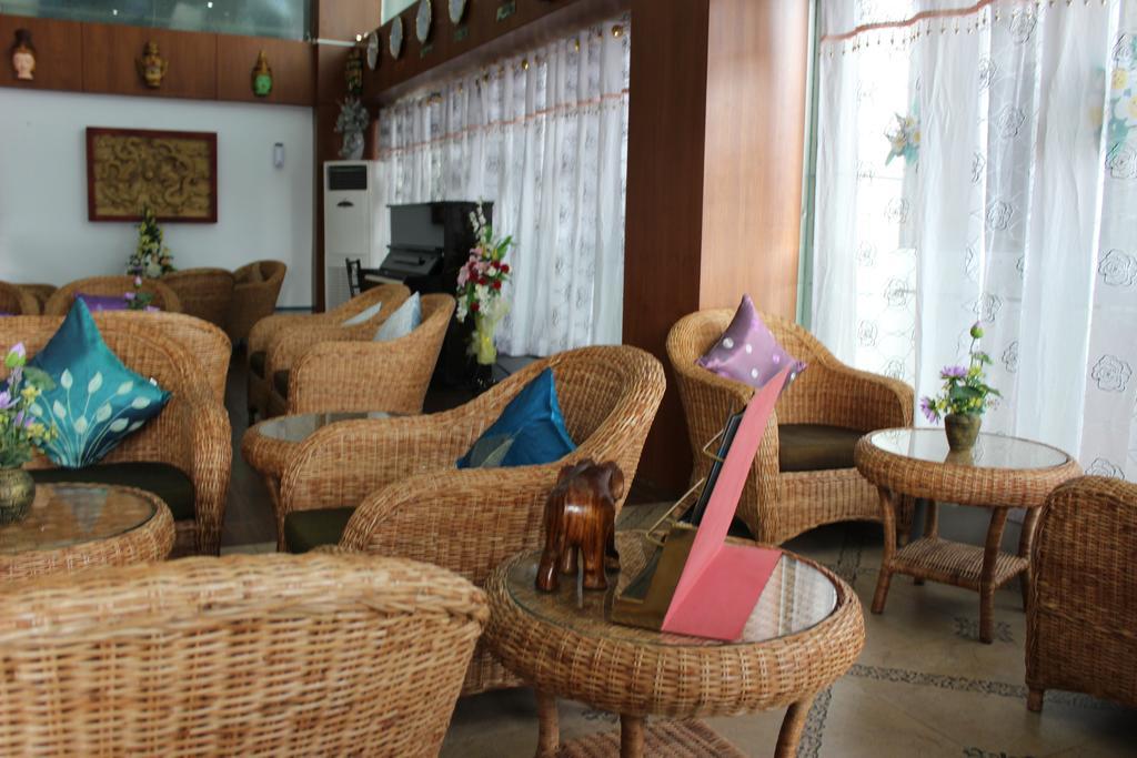 Hotel Kan Kaw Yangon Esterno foto