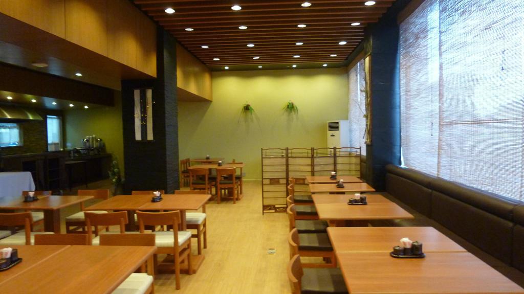 Hotel Kan Kaw Yangon Esterno foto