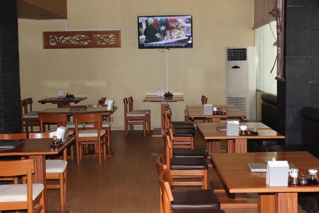 Hotel Kan Kaw Yangon Esterno foto